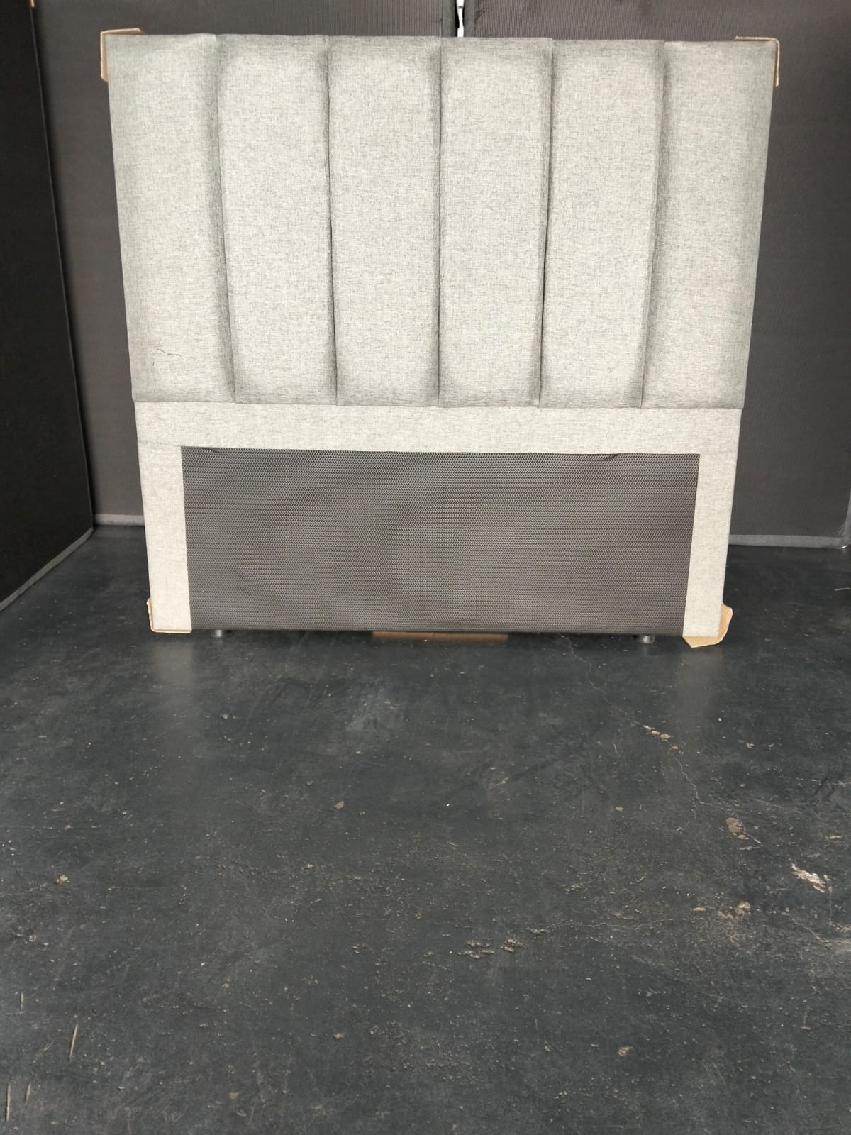 VERTICAL HEAD BOARD