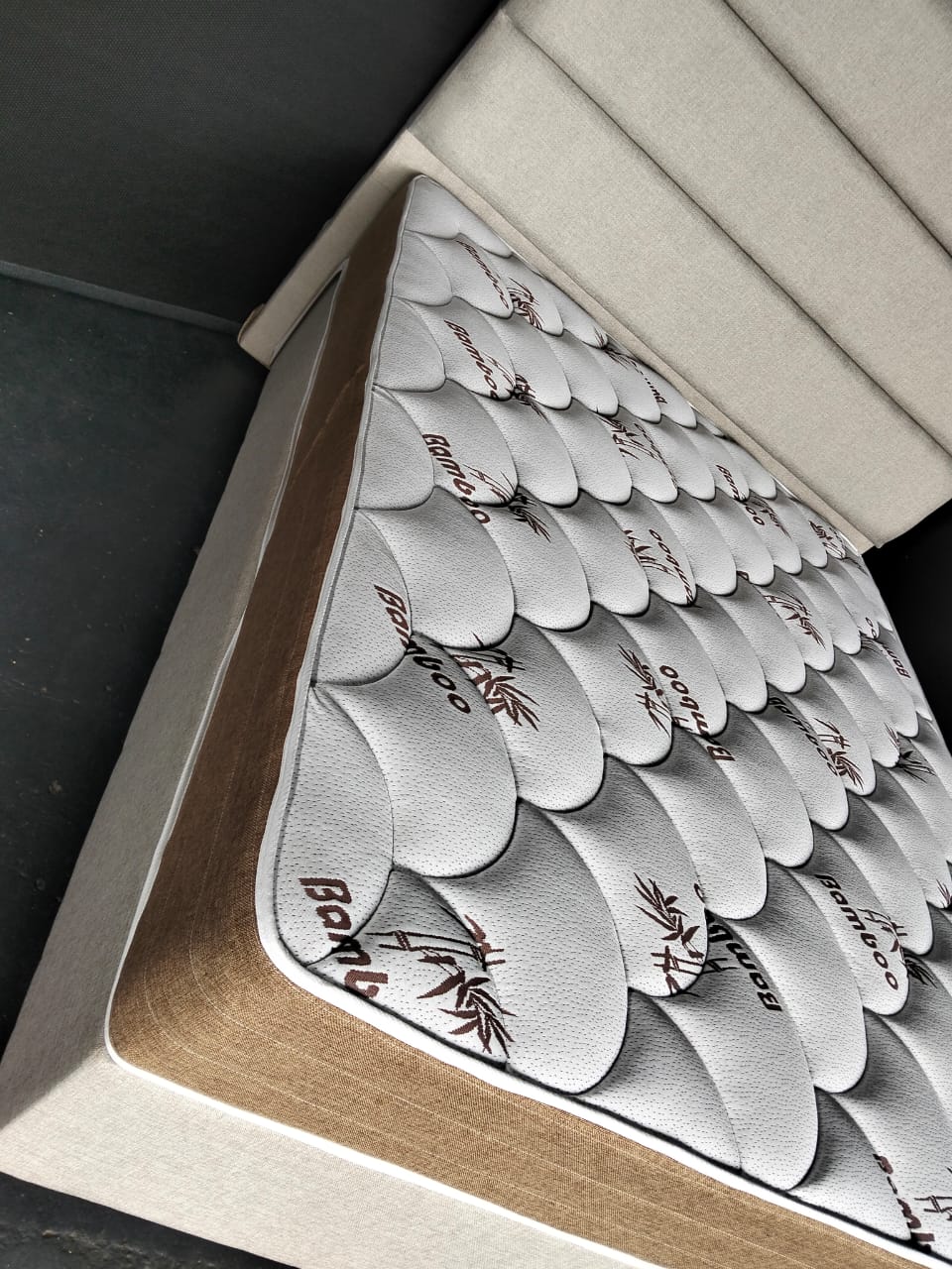 DREAMCATCHER BASE AND MATTRESS SET