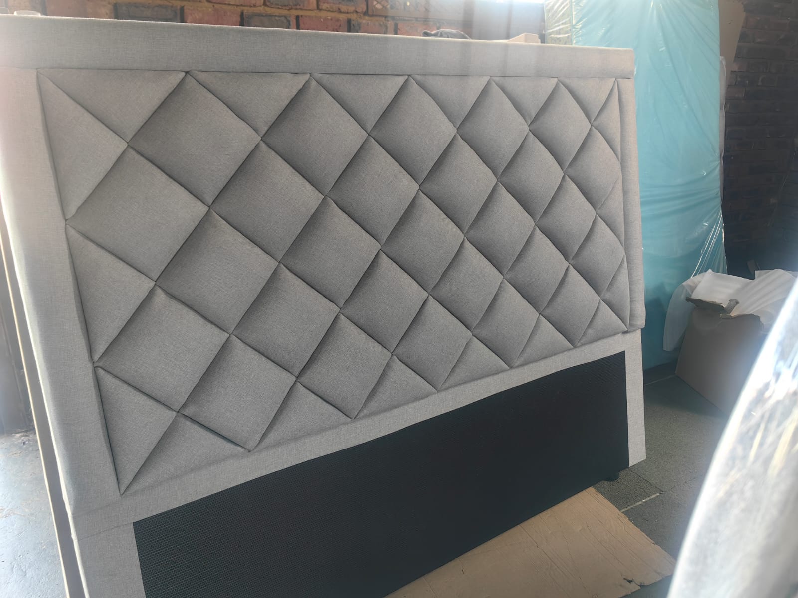 DIAMANTE' FREESTANDING HEADBOARD - Image 4